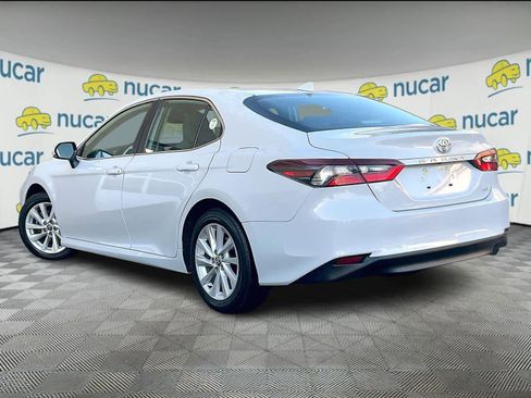 Used 2022 Toyota Camry LE w/ Cold Weather Package image 4