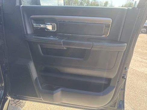 Used 2018 RAM 2500 Laramie w/ Sport Appearance Group AWD/4WD image 41