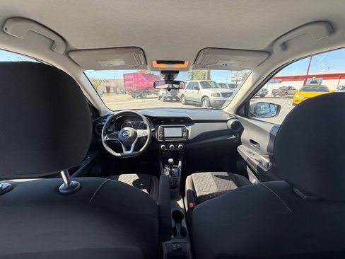 Used 2022 Nissan Kicks S FWD image 10