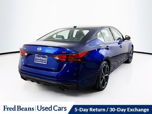 Used 2023 Nissan Altima 2.5 SR FWD image 10