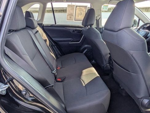 Used 2024 Toyota RAV4 LE image 7