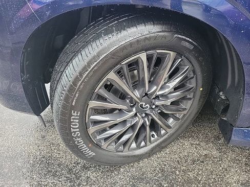 New 2025 INFINITI QX80 Autograph image 11