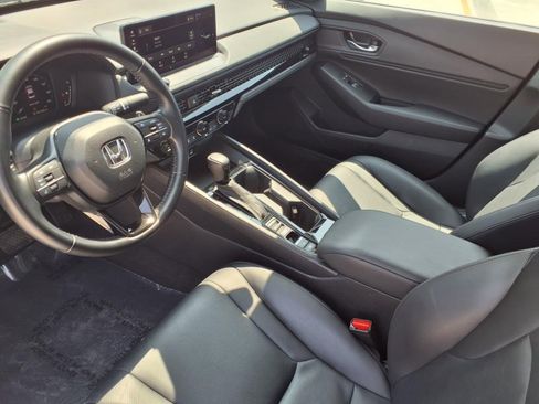Used 2023 Honda Accord EX-L image 18