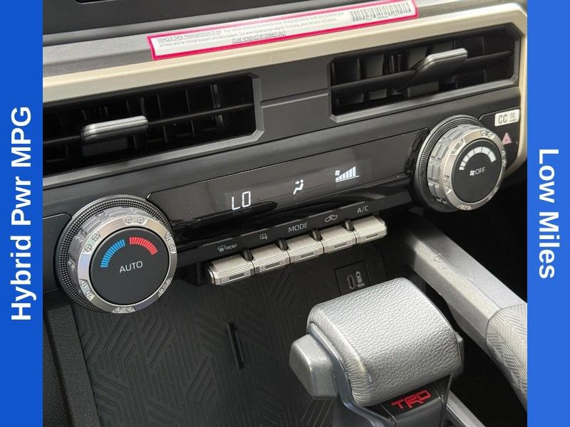 Used 2024 Toyota Tacoma TRD Sport AWD/4WD image 28