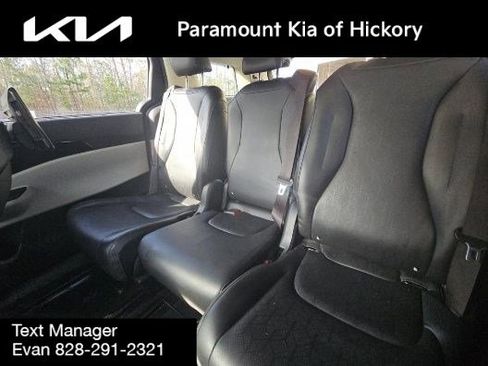 Used 2022 Kia Carnival SX image 8