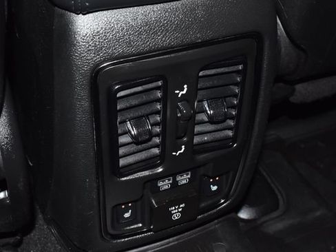 Used 2021 Jeep Grand Cherokee High Altitude AWD/4WD image 24
