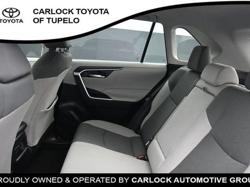 Used 2025 Toyota RAV4 XLE w/ Convenience Package FWD image 16