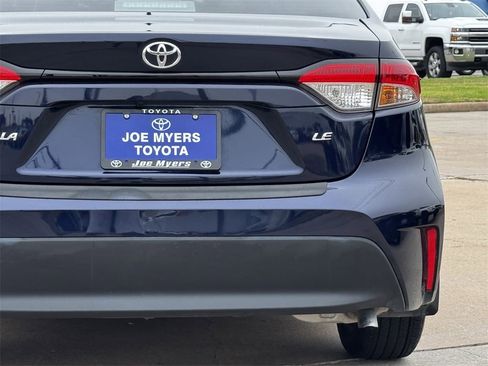 Used 2025 Toyota Corolla LE image 9