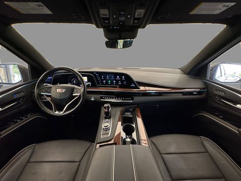 Certified 2024 Cadillac Escalade Premium Luxury image 24