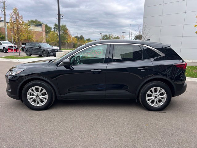 Used 2023 Ford Escape Active AWD/4WD image 8