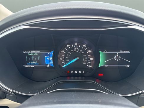 Used 2020 Ford Fusion SEL image 18