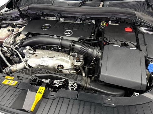 Used 2021 Mercedes-Benz GLA 250 4MATIC w/ Premium Package image 35