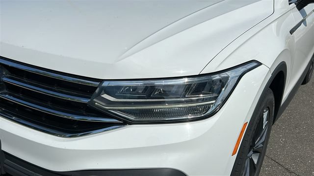 Used 2022 Volkswagen Tiguan SE AWD/4WD image 7