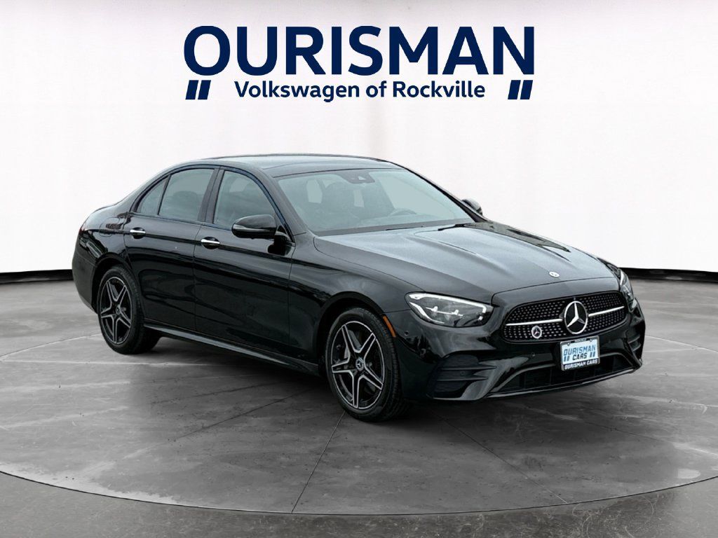 Used 2023 Mercedes-Benz E 350 4MATIC Sedan image 1