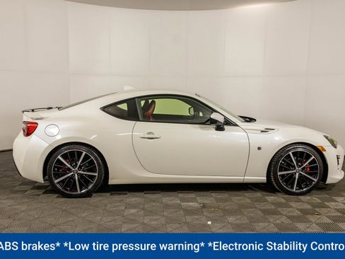 Used 2020 Toyota 86 image 8