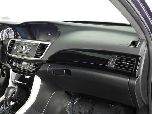 Used 2016 Honda Accord LX image 14