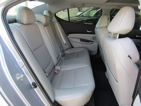 Used 2016 Acura TLX w/ Technology Package FWD image 13