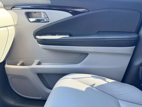Used 2018 Honda Ridgeline RTL-E image 22