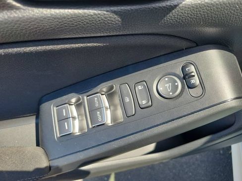 Certified 2025 Honda Civic Sport image 19
