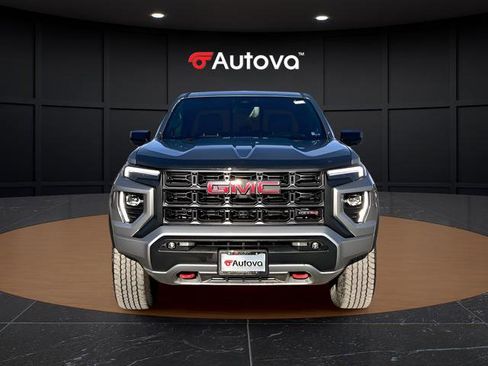 Used 2023 GMC Canyon AT4 image 8