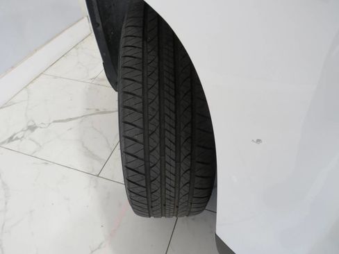 Used 2011 GMC Terrain SLT image 24