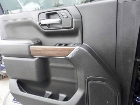 Used 2021 Chevrolet Silverado 1500 LT Trail Boss image 18