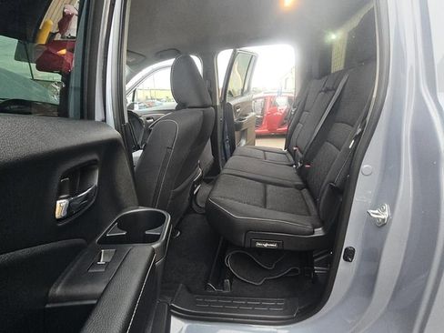 Used 2024 Honda Ridgeline Sport image 9