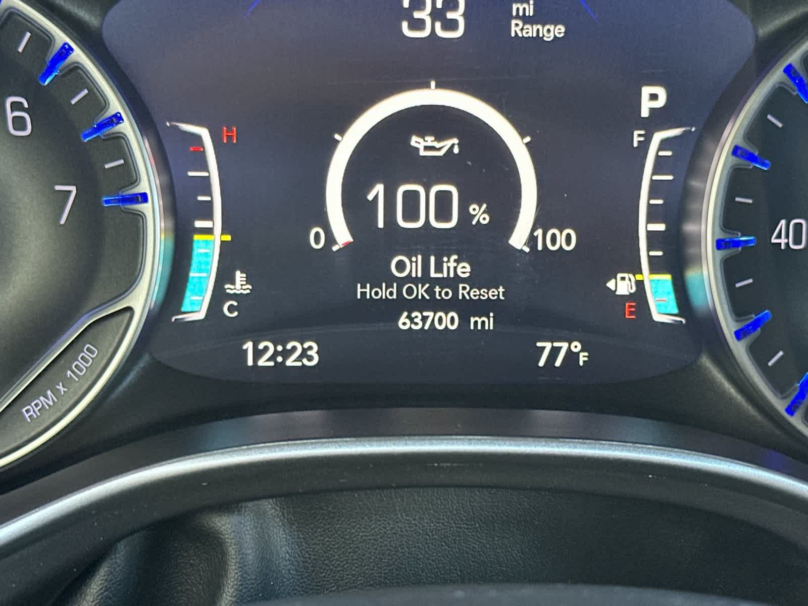 Used 2024 Chrysler Pacifica Touring-L FWD image 27