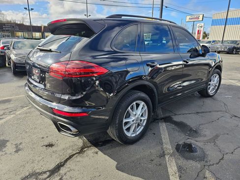 Used 2017 Porsche Cayenne image 5