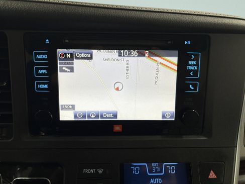 Used 2015 Toyota Sienna Limited image 17