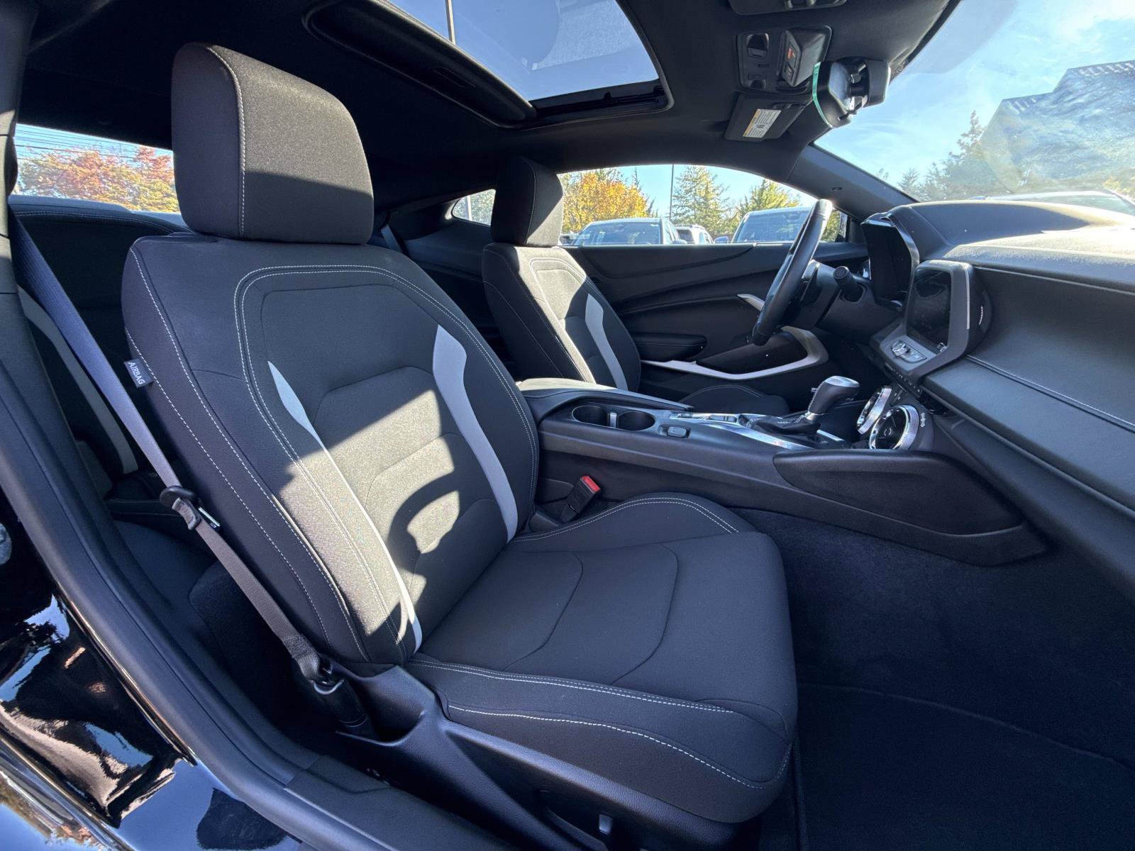 Used 2021 Chevrolet Camaro LT RWD image 13