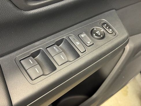 New 2026 Honda CR-V LX image 9