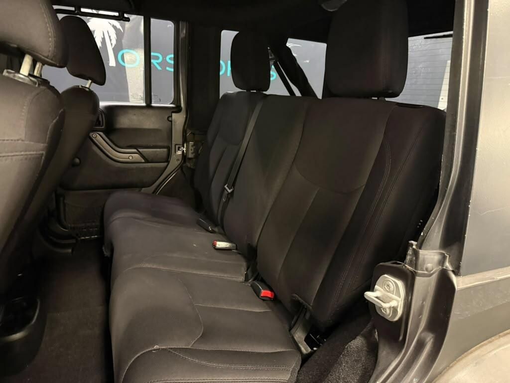 Used 2017 Jeep Wrangler Unlimited Sport AWD/4WD image 11