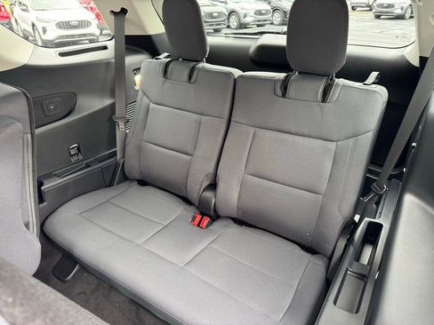 New 2025 Ford Explorer Active image 31