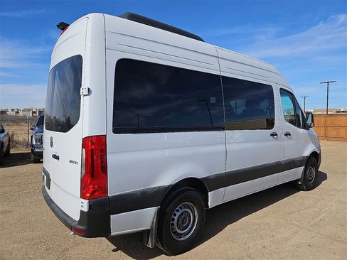 Used 2025 Mercedes-Benz Sprinter 2500 image 8