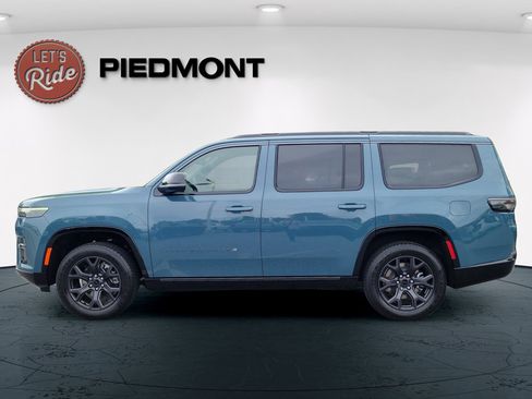 New 2026 Jeep Grand Wagoneer Limited AWD/4WD image 9
