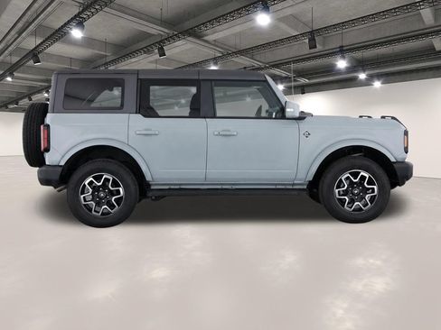 Used 2024 Ford Bronco Outer Banks AWD/4WD image 8