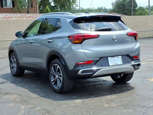 Used 2023 Buick Encore GX Essence w/ Advanced Technology Package FWD image 5