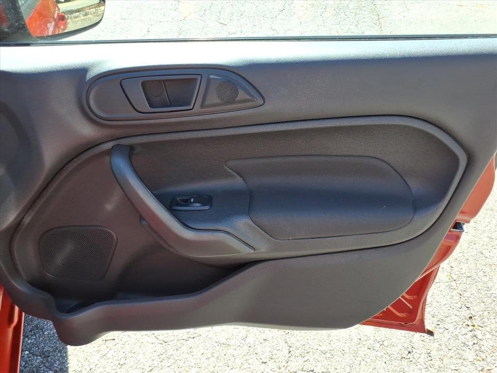 Used 2019 Ford Fiesta SE w/ Cold Weather Package FWD image 17