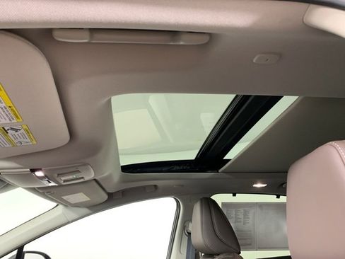 Used 2025 Nissan Murano Platinum w/ Cargo Package image 16