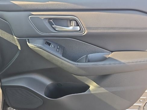 New 2026 Nissan Rogue Platinum w/ Platinum Premium Package image 32