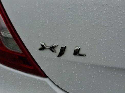 Used 2019 Jaguar XJ AWD image 33