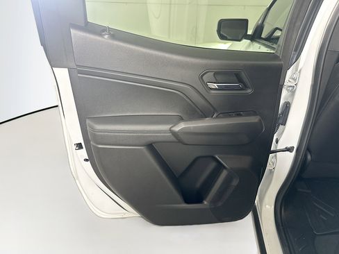 Used 2023 GMC Canyon Elevation image 25