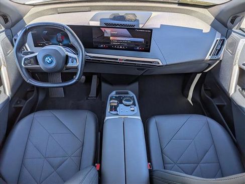 Used 2024 BMW iX xDrive50 w/ Premium Package AWD/4WD image 18
