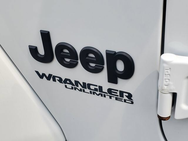 Used 2021 Jeep Wrangler Unlimited Sahara AWD/4WD image 33