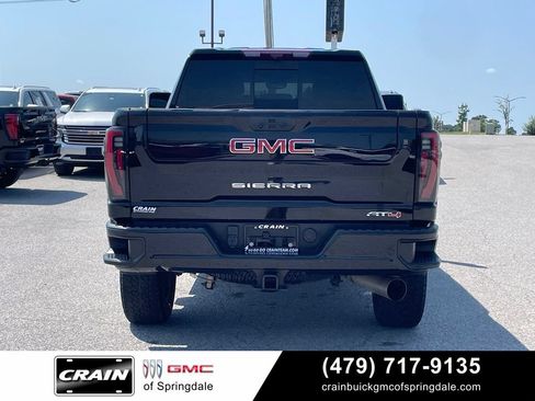 Used 2024 GMC Sierra 2500 AT4 w/ AT4 Premium Plus Package AWD/4WD image 6