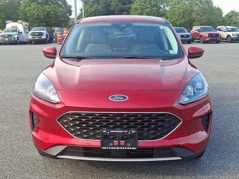 Certified 2021 Ford Escape SE w/ Cold Weather Package image 2