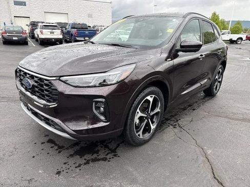 Certified 2023 Ford Escape ST-Line Elite AWD/4WD image 1