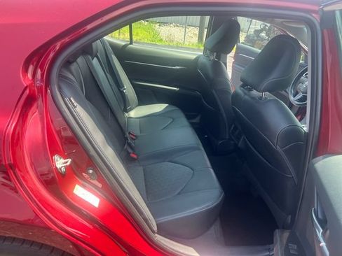 Used 2018 Toyota Camry XSE FWD image 30
