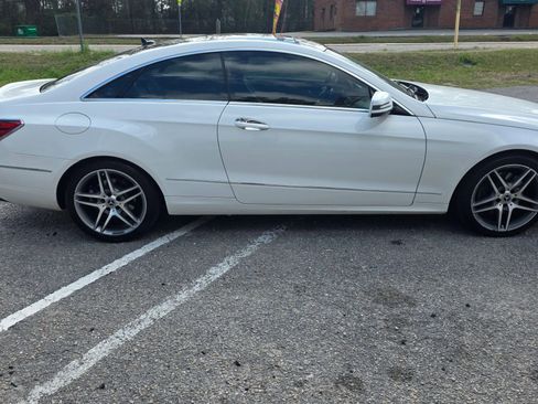 Used 2015 Mercedes-Benz E 400 4MATIC Coupe w/ Premium 1 Package image 4